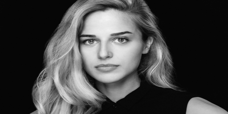 Stephanie Nur Image.